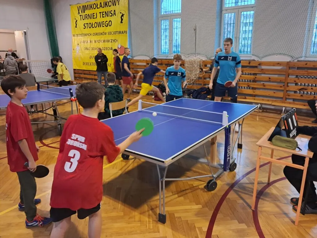 Mikołajkowy turniej tenisa stołowego