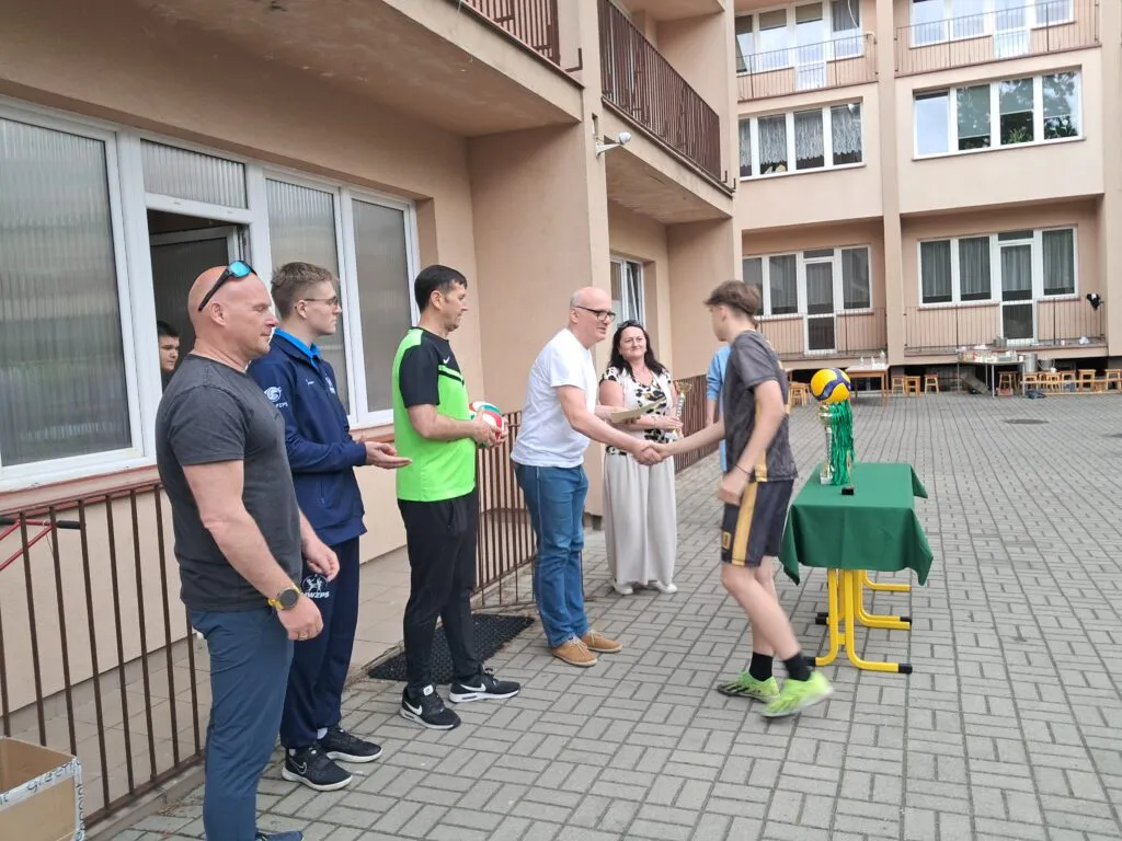 Miedzyośrodkowy turniej piłki siatkowej