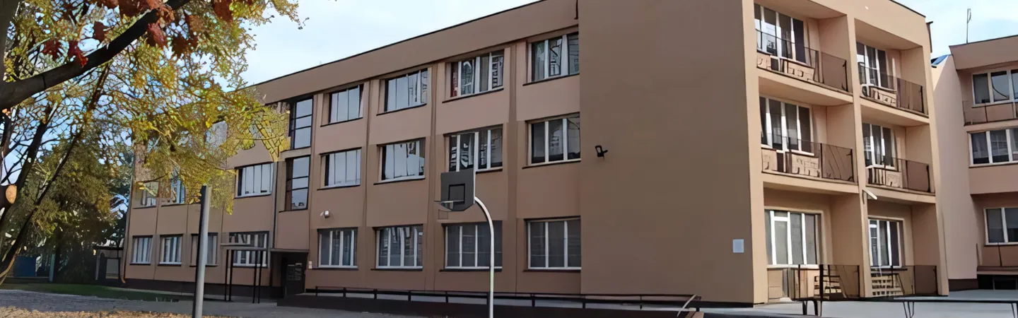 Budynek szkoły MOS6