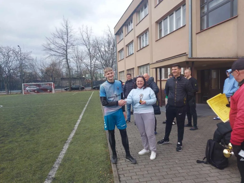 Turniej piłki nożnej o Puchar Dyrektora MOS Nr 6                               