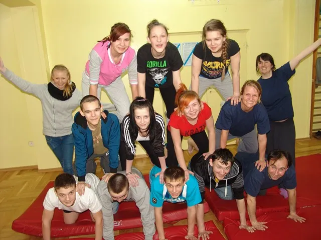 Grupa cyrkowa CIRCUS